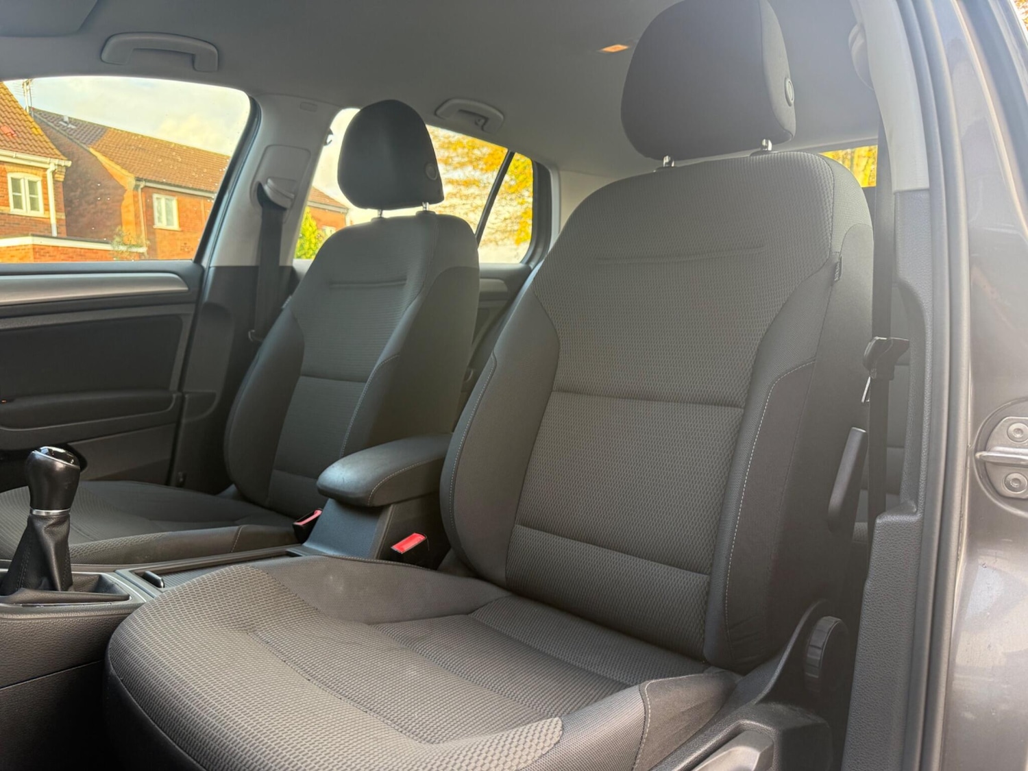 Used Volkswagen Golf 2016 for sale - 76990188: Photo 29