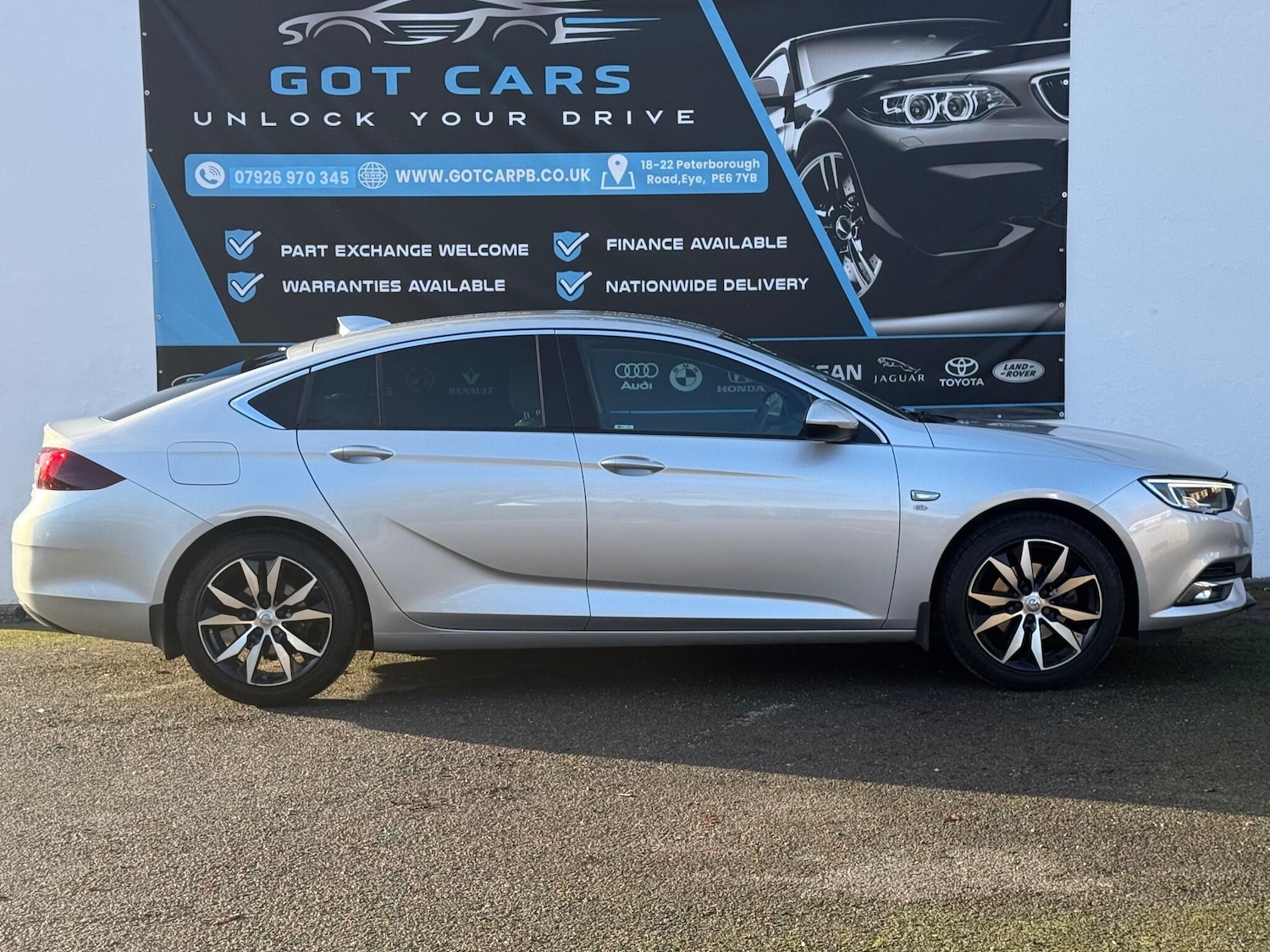 Used Vauxhall Insignia 2018 for sale - 77050254: Photo 4