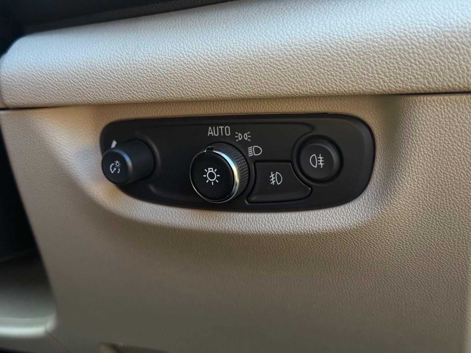 Used Vauxhall Insignia 2018 for sale - 77050254: Photo 49