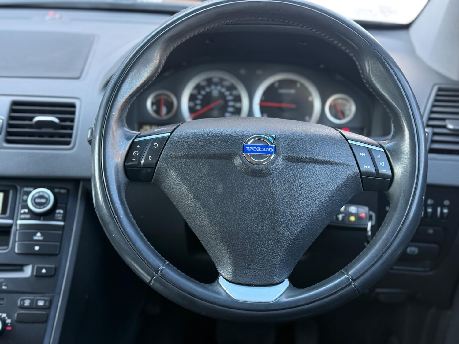 Used Volvo XC90 2014 for sale - 77957650: Photo 56