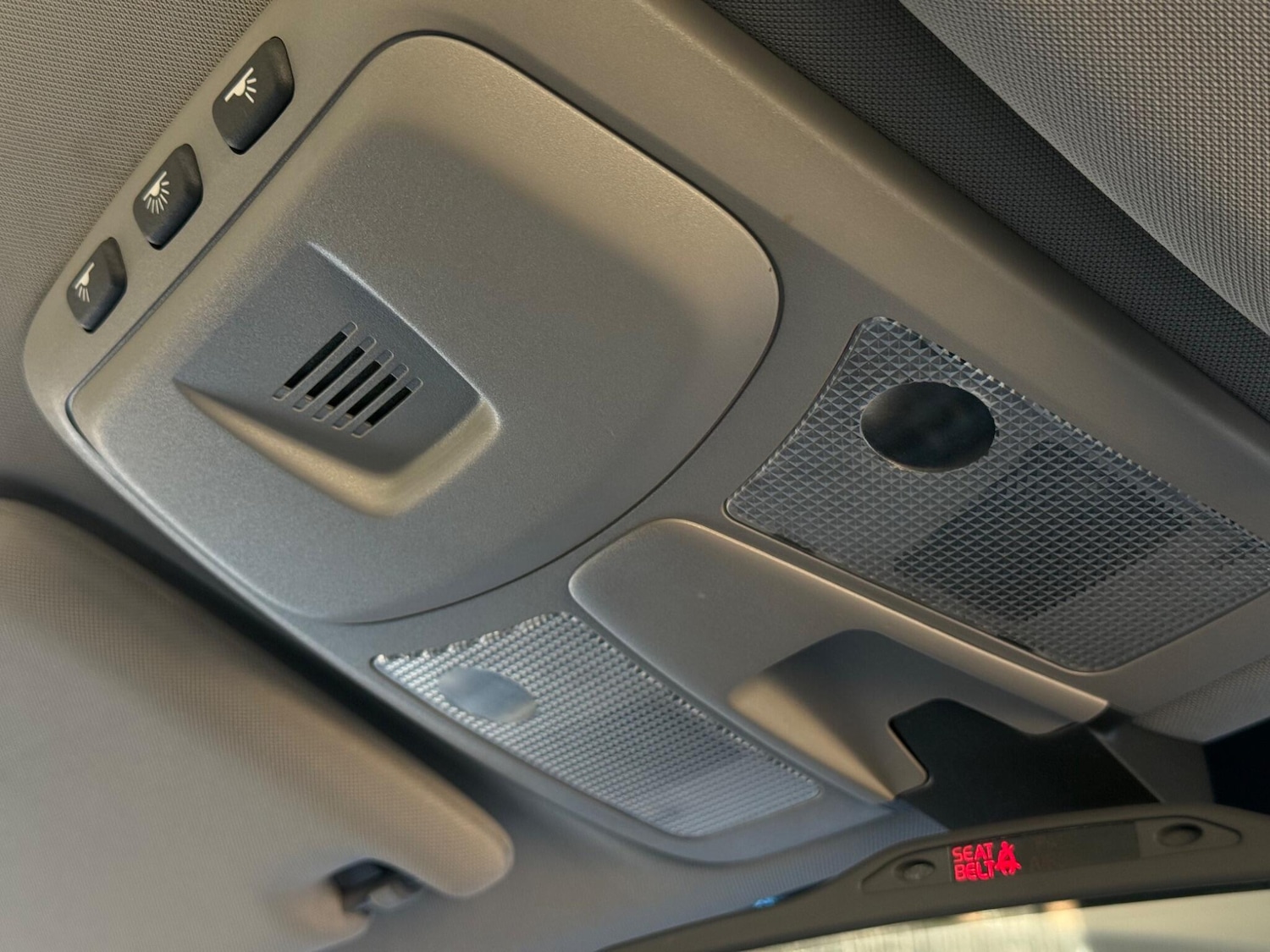 Used Volvo XC90 2014 for sale - 77957650: Photo 89