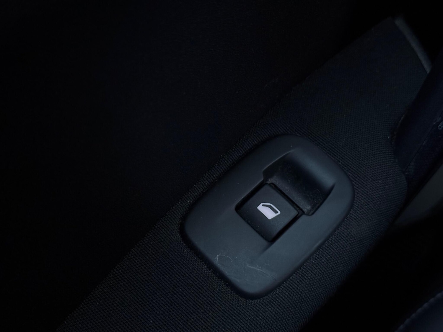 Used Peugeot 2008 2016 for sale - 77852757: Photo 59