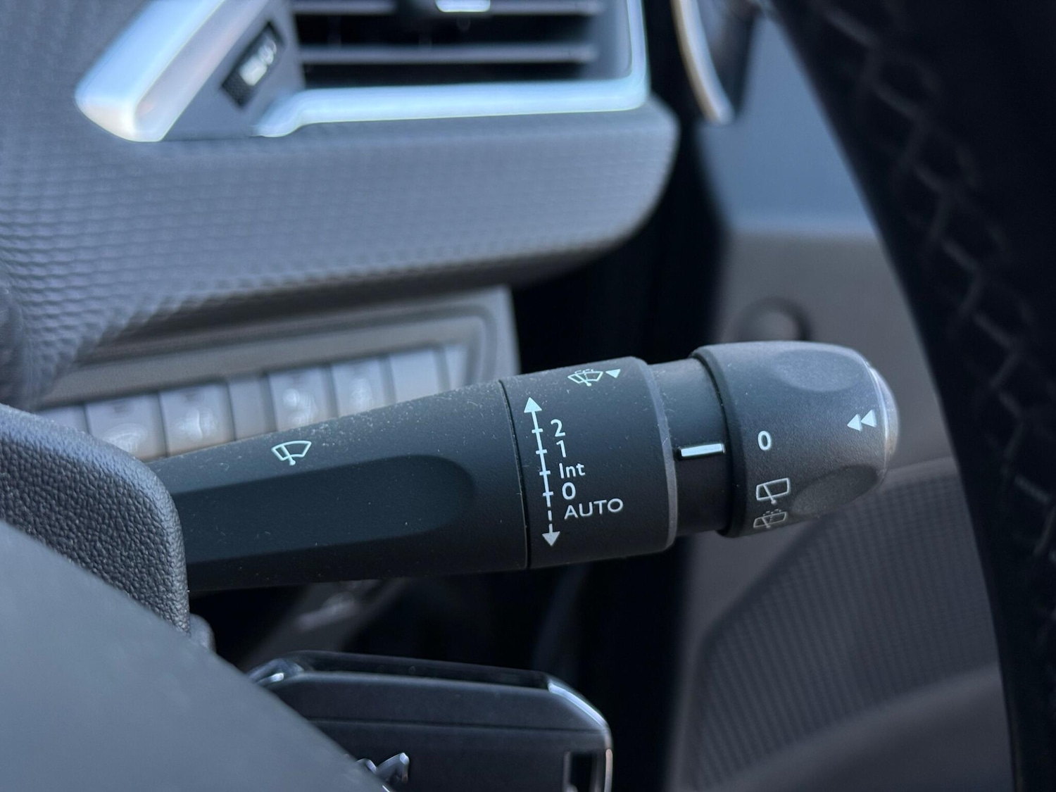 Used Peugeot 2008 2016 for sale - 77852757: Photo 83