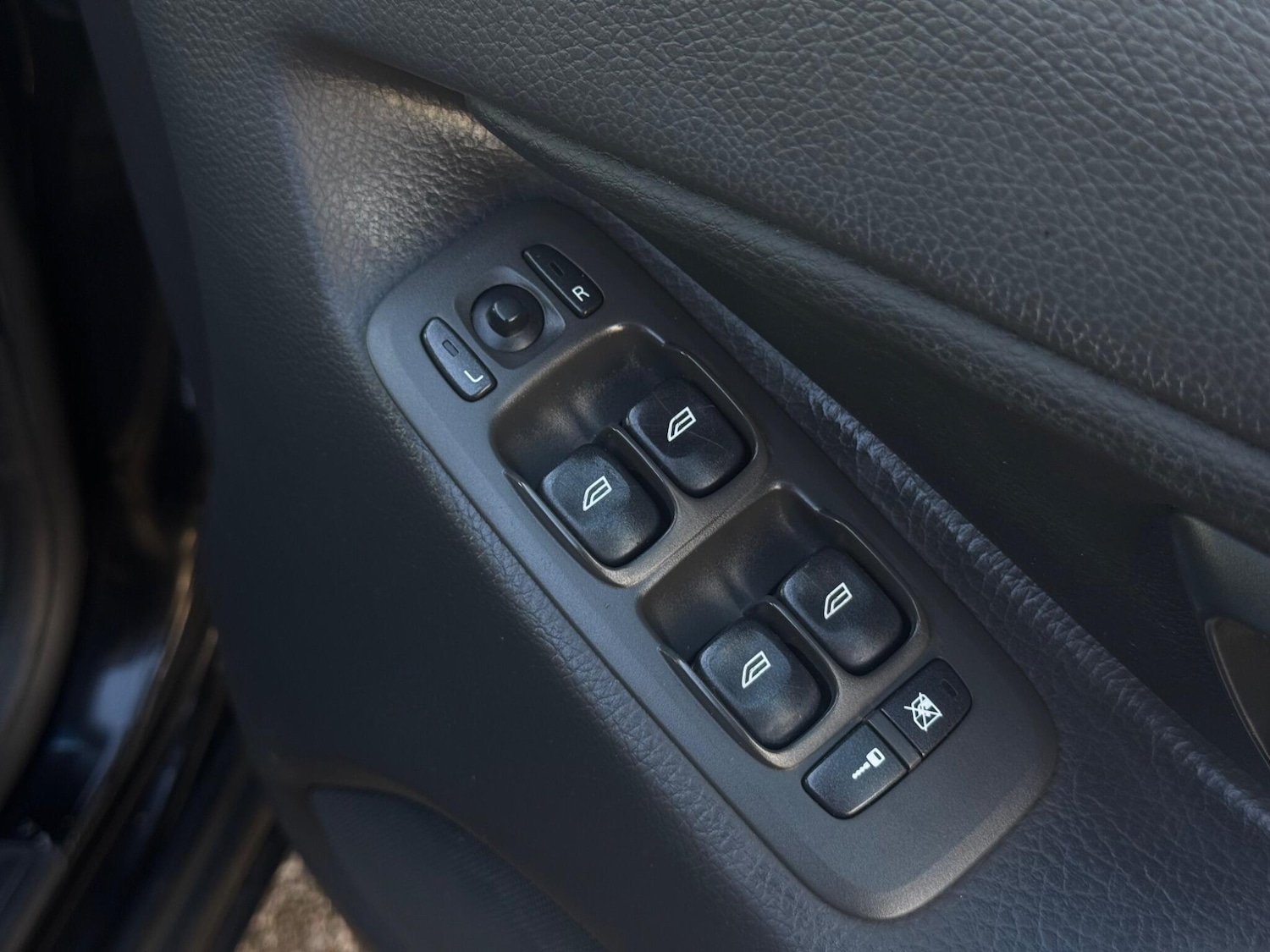 Used Volvo XC90 2014 for sale - 76995090: Photo 41