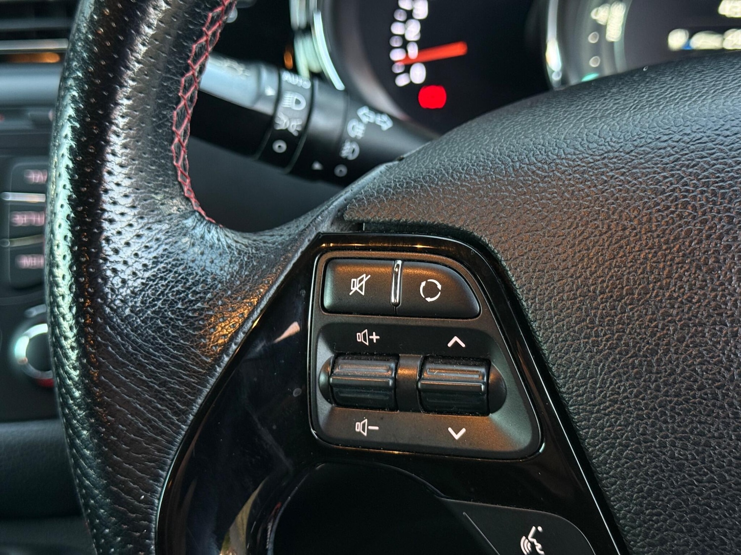 Used Kia Pro Ceed 2013 for sale - 76996894: Photo 45