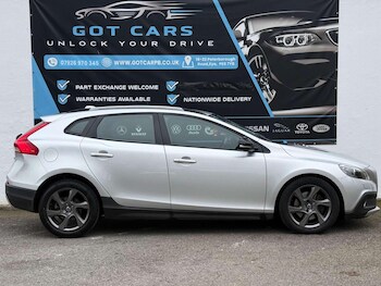 Used Volvo V40 Cross Country 2016 for sale - 78301708: Photo