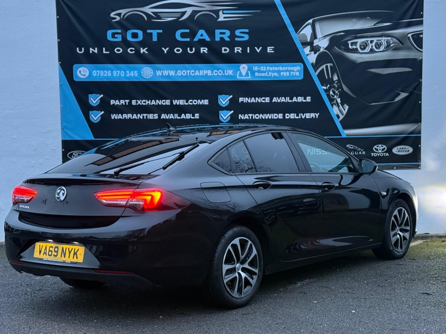 Used Vauxhall Insignia 2020 for sale - 76839374: Photo 3