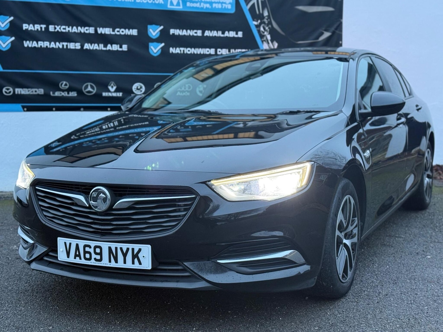 Used Vauxhall Insignia 2020 for sale - 76839374: Photo 9