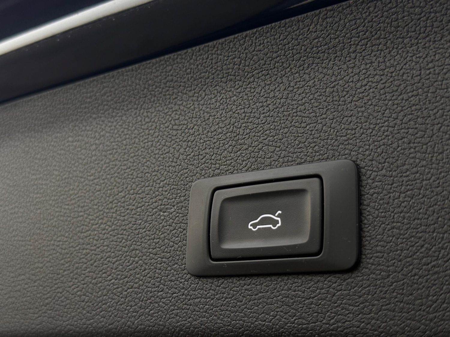 Used Audi A4 Avant 2015 for sale - 76424857: Photo 22