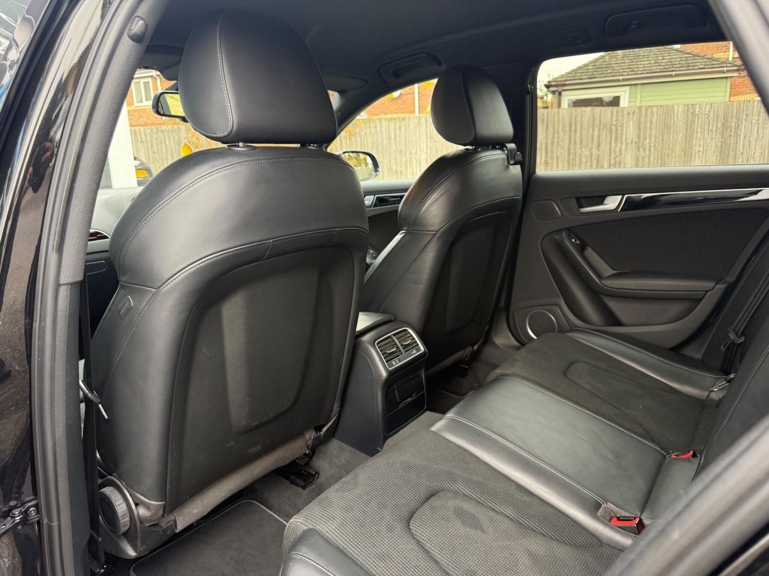 Used Audi A4 Avant 2015 for sale - 76424857: Photo 23