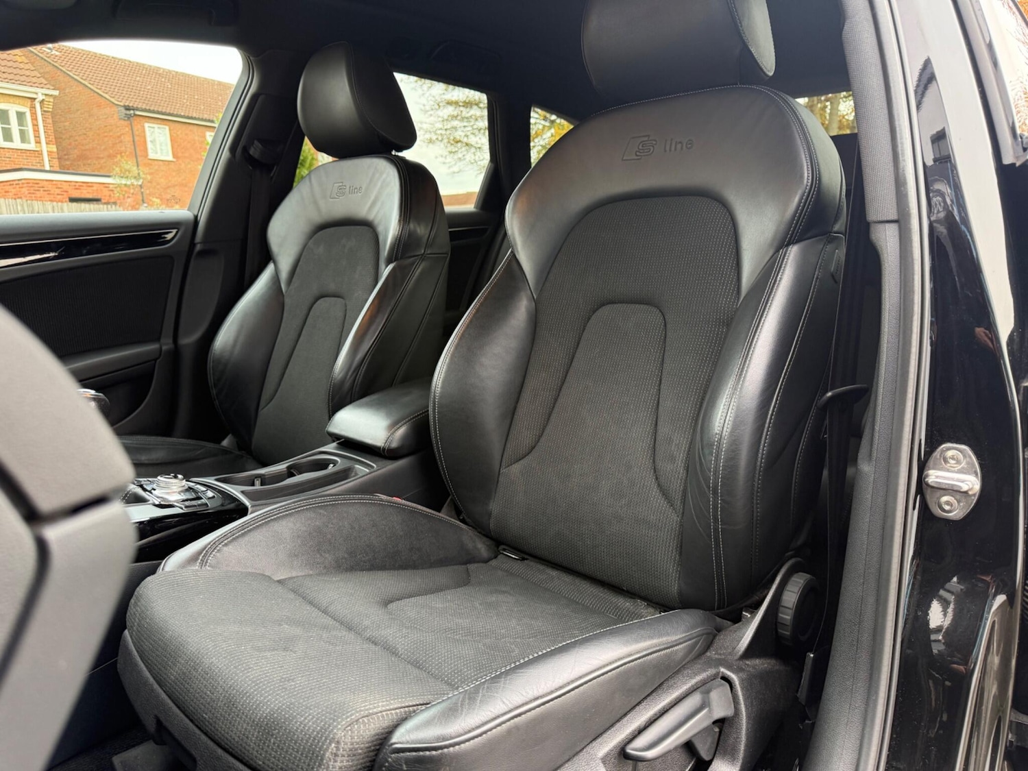 Used Audi A4 Avant 2015 for sale - 76424857: Photo 27