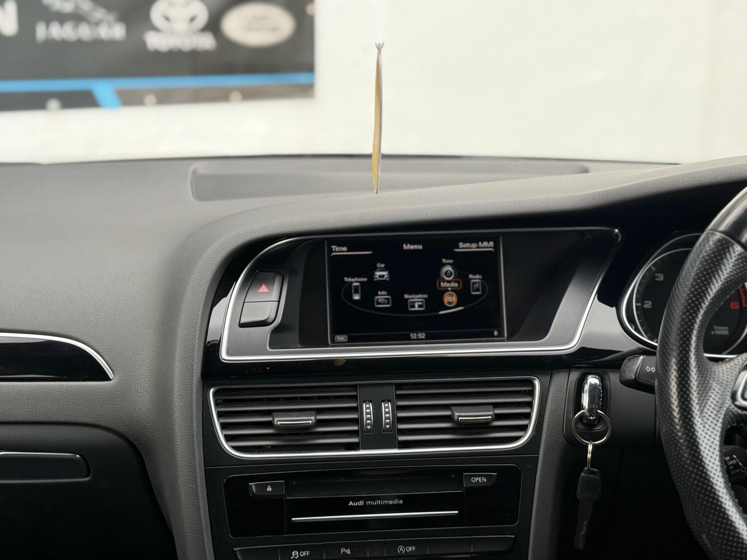 Used Audi A4 Avant 2015 for sale - 76424857: Photo 29