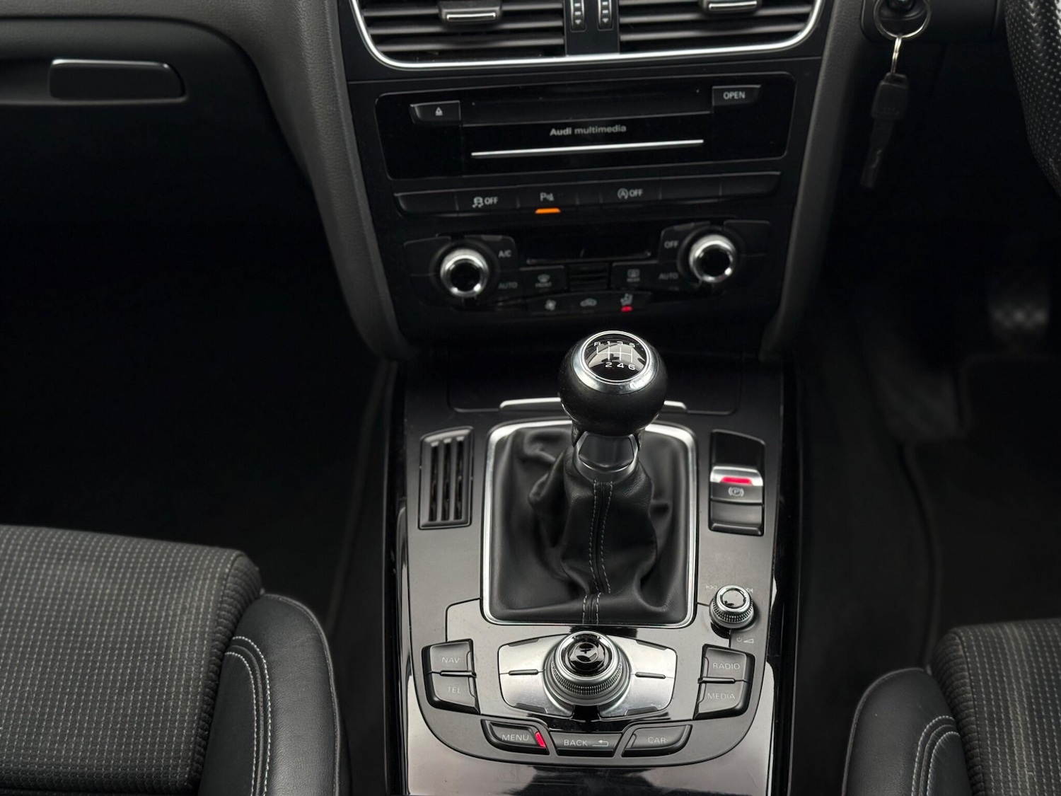 Used Audi A4 Avant 2015 for sale - 76424857: Photo 30