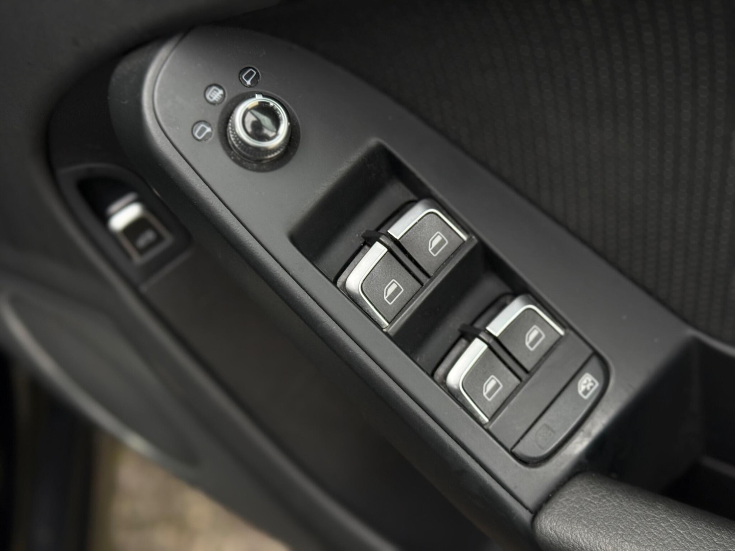 Used Audi A4 Avant 2015 for sale - 76424857: Photo 35