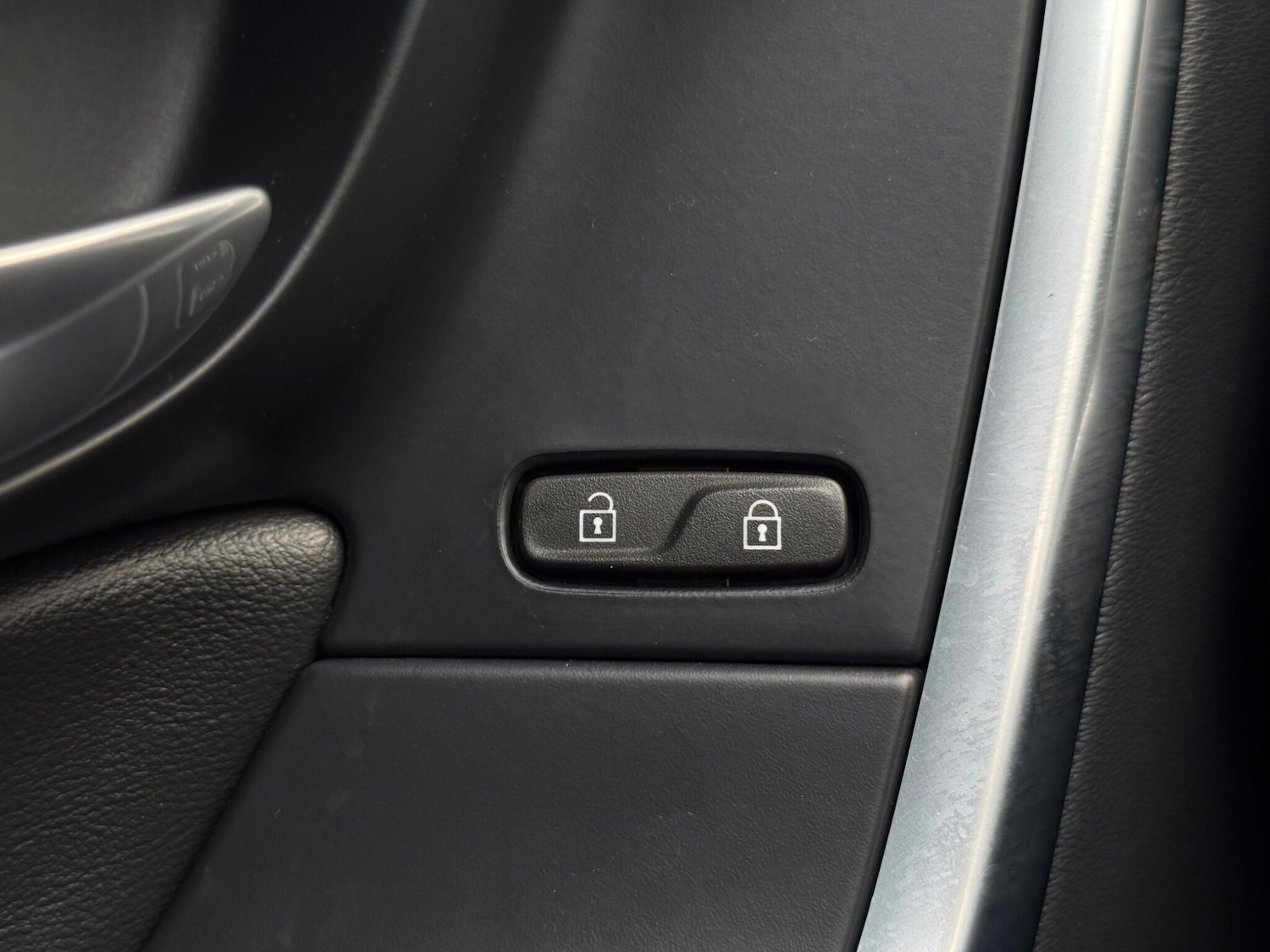 Used Volvo XC60 for sale - 77705327: Photo 73