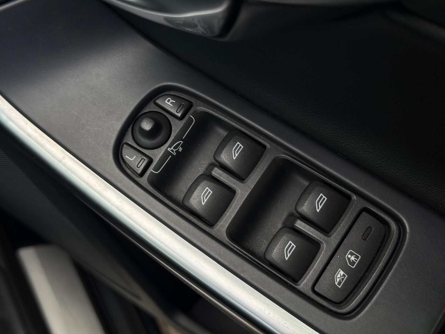 Used Volvo XC60 for sale - 77705327: Photo 79