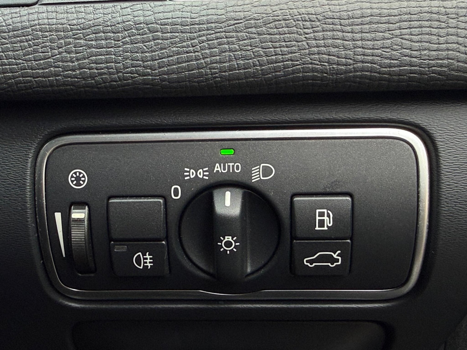 Used Volvo XC60 for sale - 77705327: Photo 82