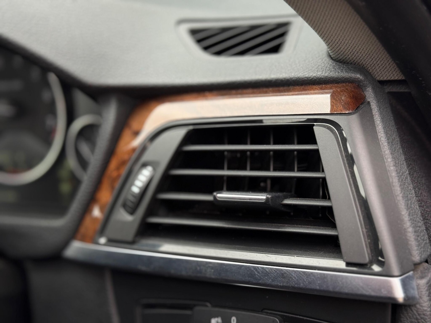 Used BMW 3 Series 2013 for sale - 78007230: Photo 76