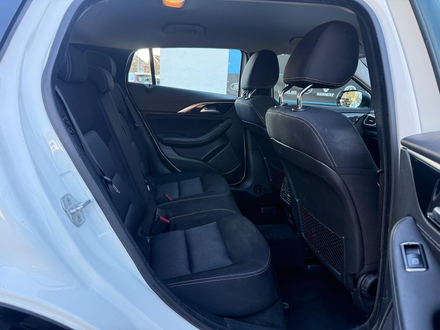 Used Infiniti Q30 2018 for sale - 77131631: Photo 27