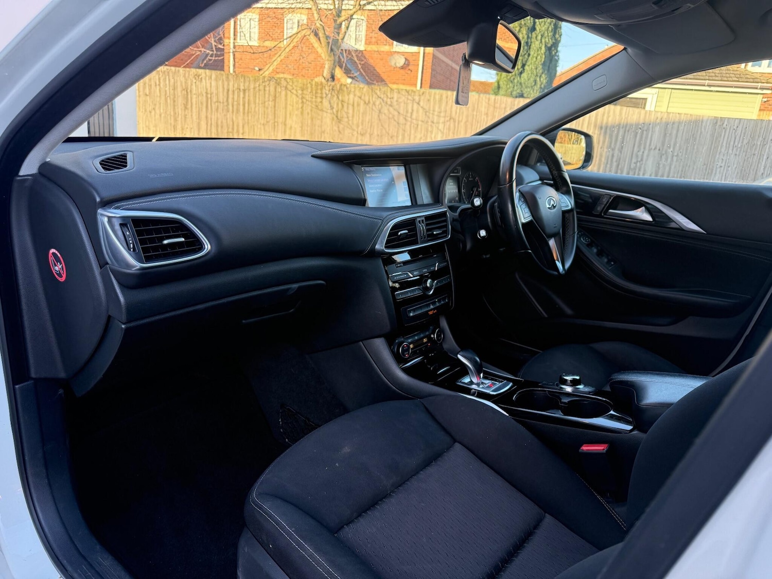 Used Infiniti Q30 2018 for sale - 77131631: Photo 31