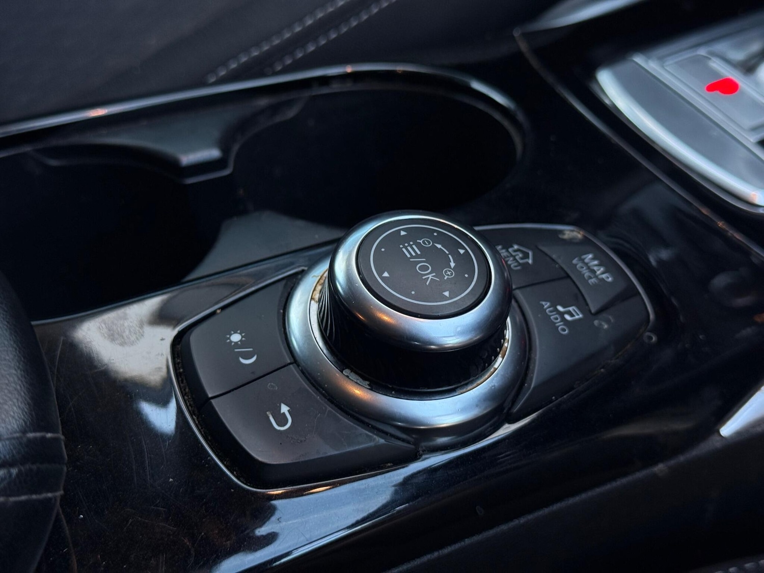 Used Infiniti Q30 2018 for sale - 77131631: Photo 40