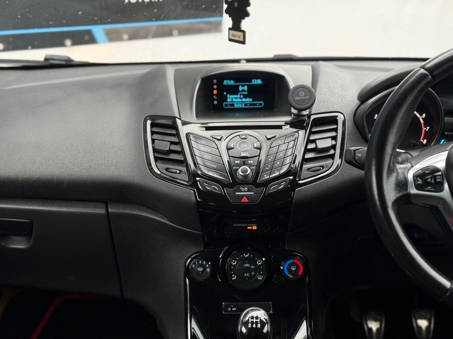 Used Ford Fiesta 2015 for sale - 77550503: Photo 45