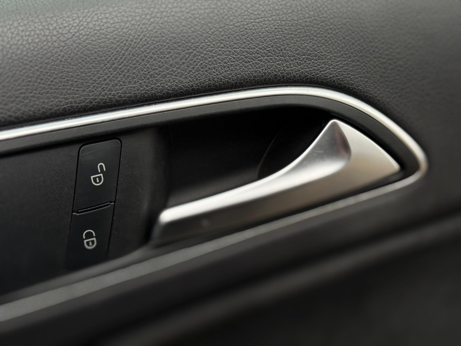 Used Mercedes-Benz A-Class 2016 for sale - 77425468: Photo 67