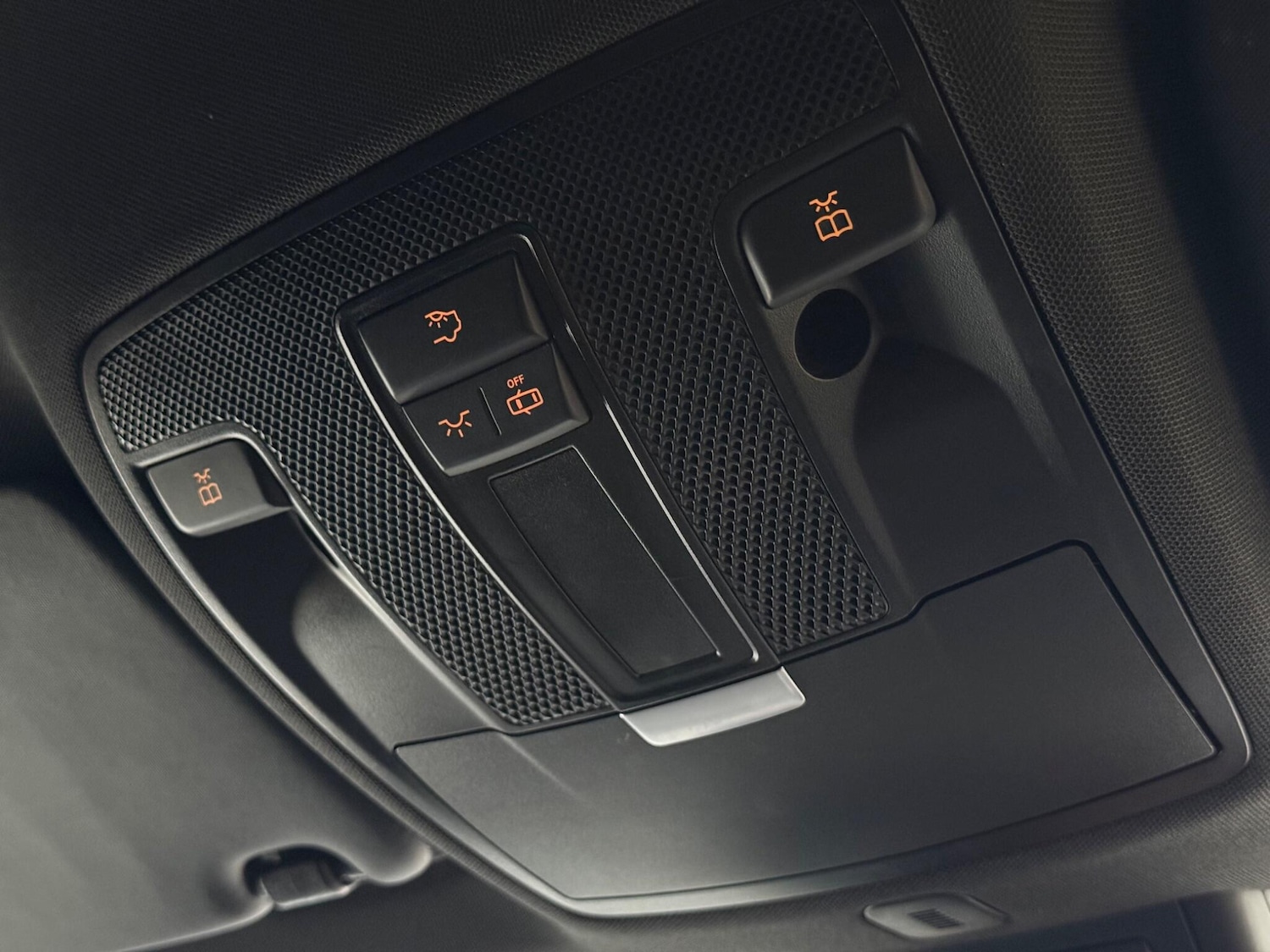 Used Mercedes-Benz A-Class 2016 for sale - 77425468: Photo 87