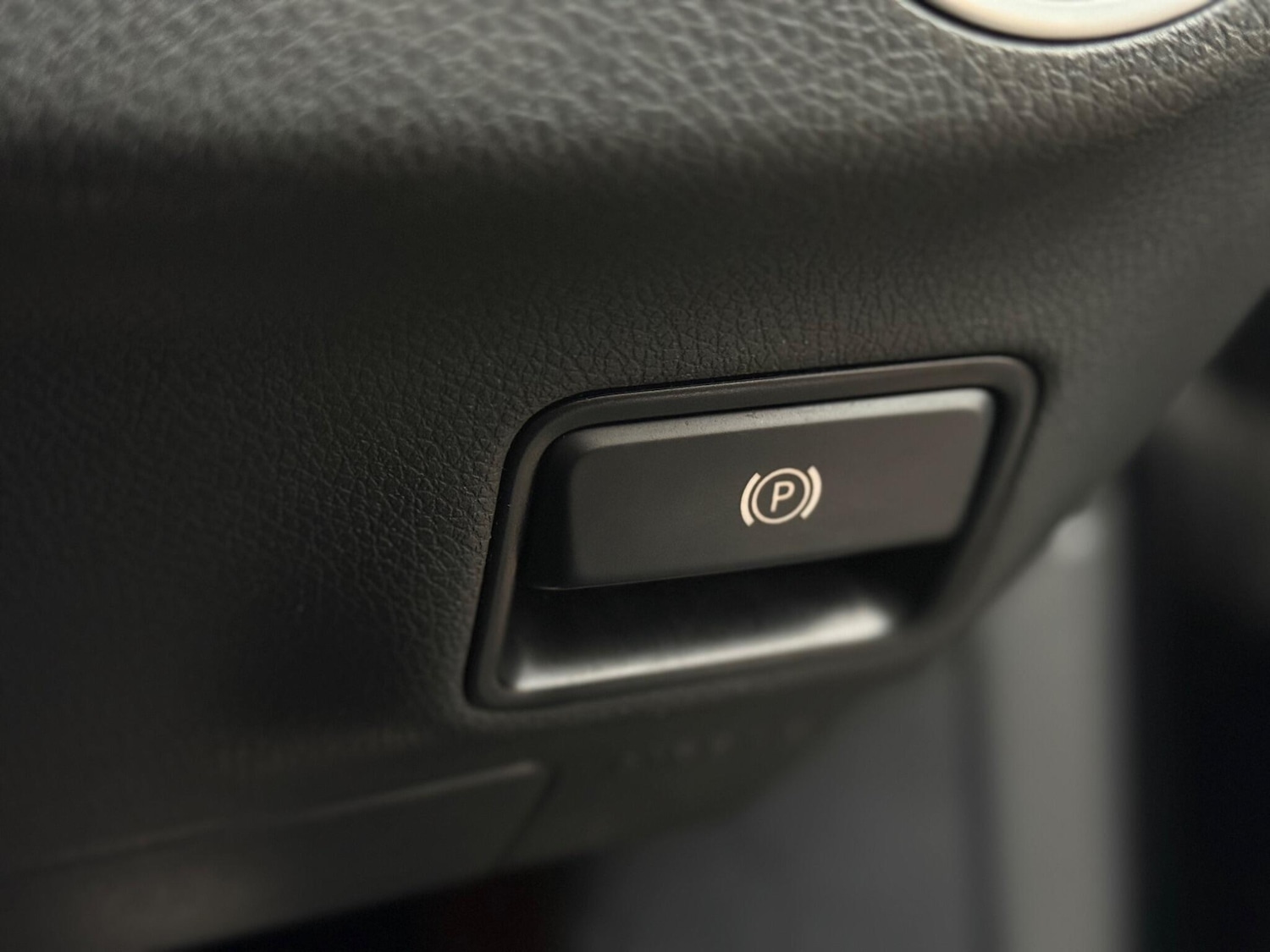 Used Mercedes-Benz A-Class 2016 for sale - 77425468: Photo 89