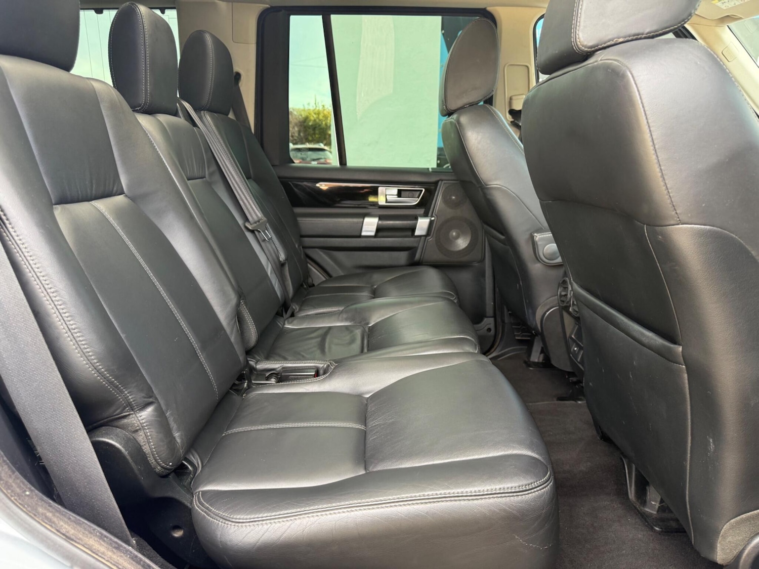 Used Land Rover Discovery 2011 for sale - 76989085: Photo 24