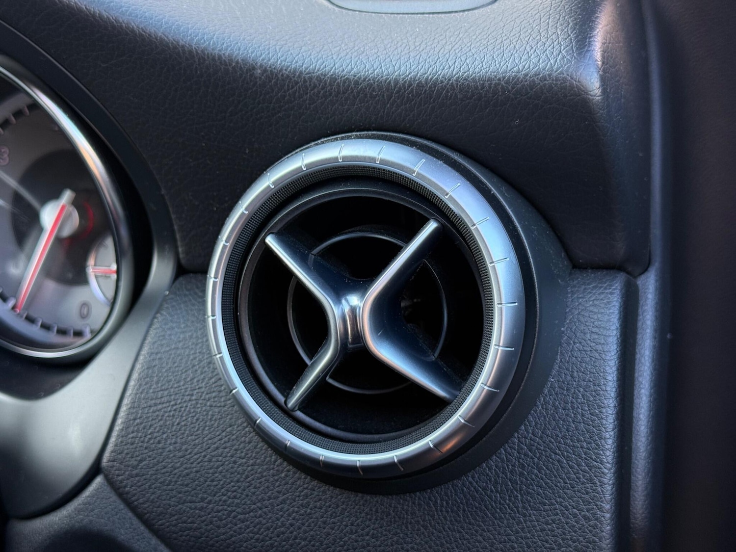 Used Mercedes-Benz CLA 2016 for sale - 77978276: Photo 74