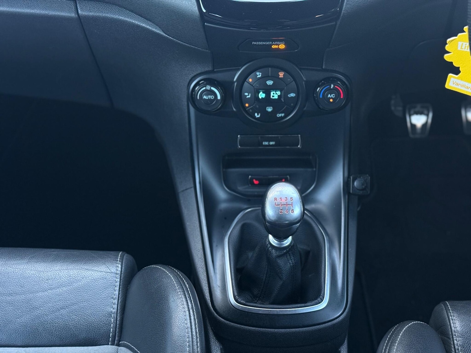 Used Ford Fiesta 2015 for sale - 76780817: Photo 38