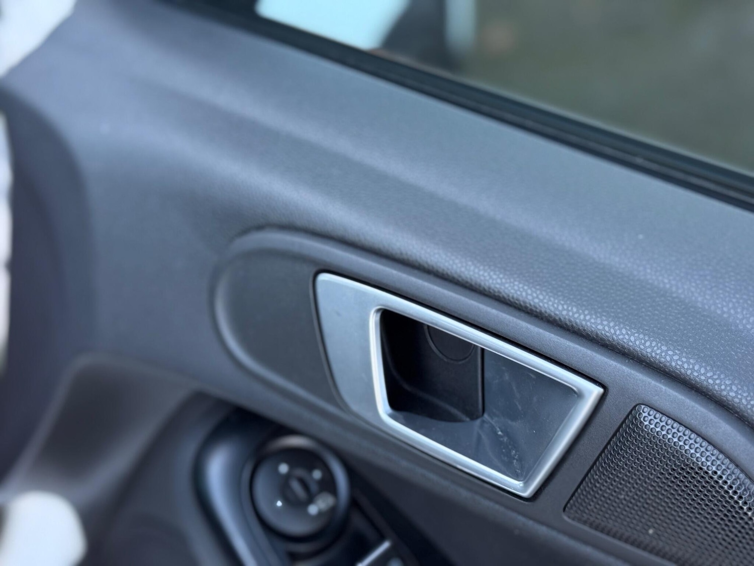 Used Ford Fiesta 2015 for sale - 76780817: Photo 48