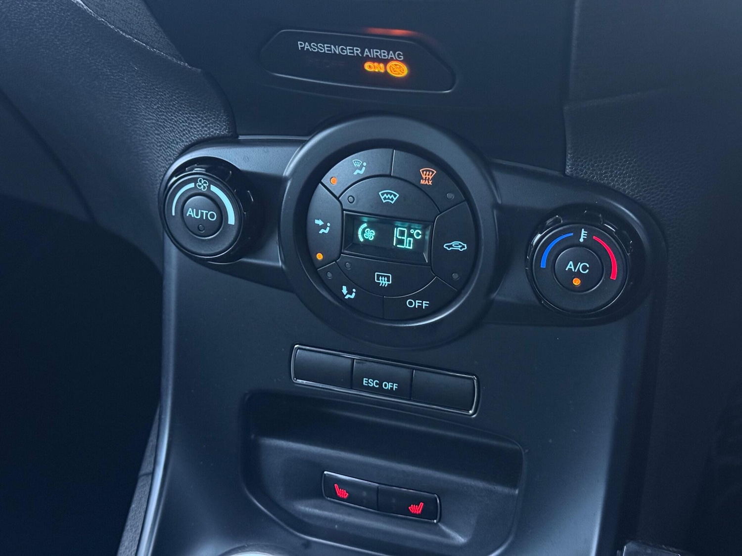 Used Ford Fiesta 2015 for sale - 76780817: Photo 51