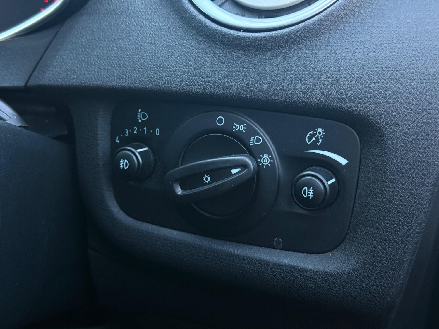 Used Ford Fiesta 2015 for sale - 76780817: Photo 61