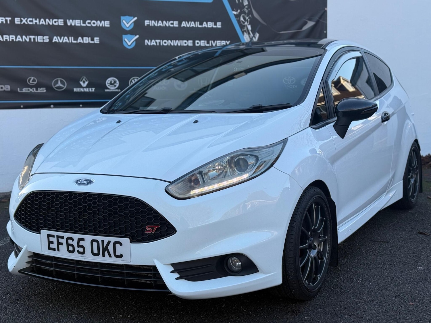 Used Ford Fiesta 2015 for sale - 76780817: Photo 9