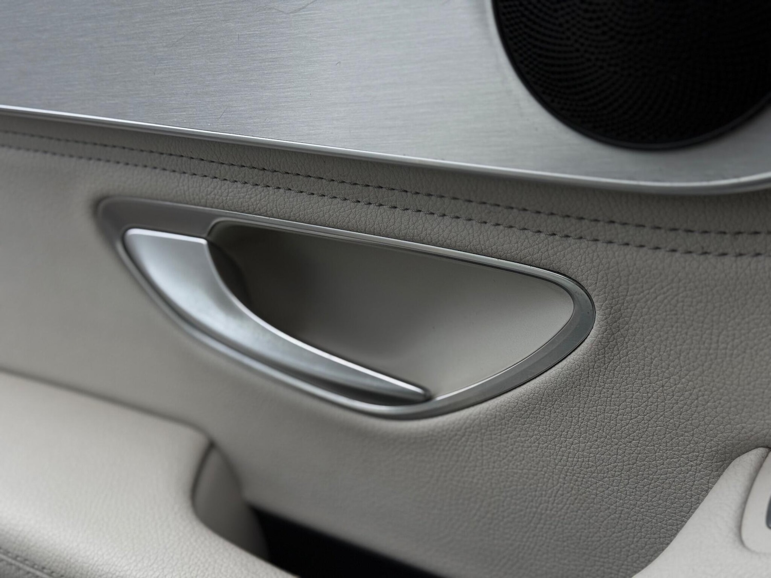 Used Mercedes-Benz C Class 2015 for sale - 77066680: Photo 44