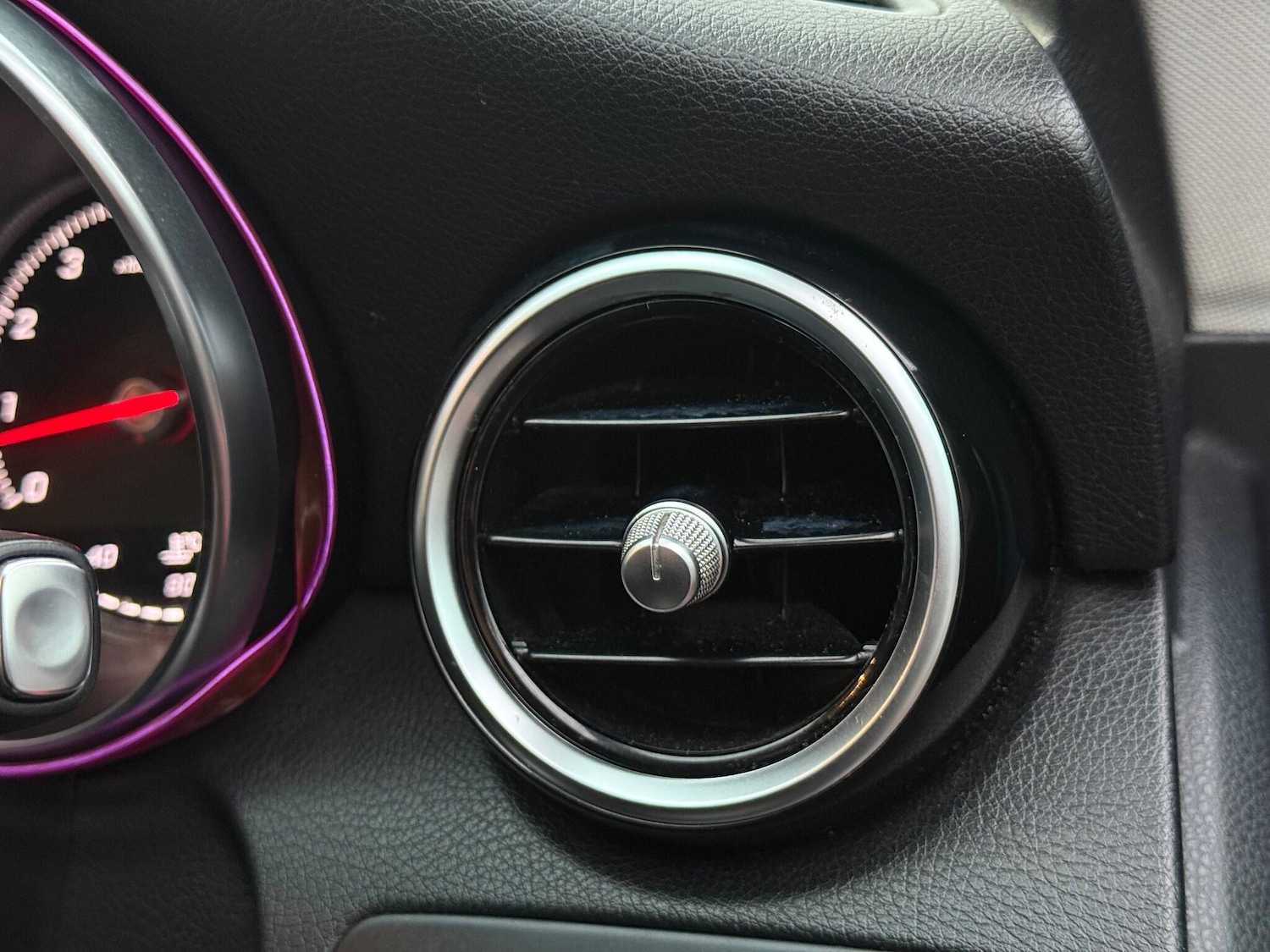 Used Mercedes-Benz C Class 2015 for sale - 77066680: Photo 52