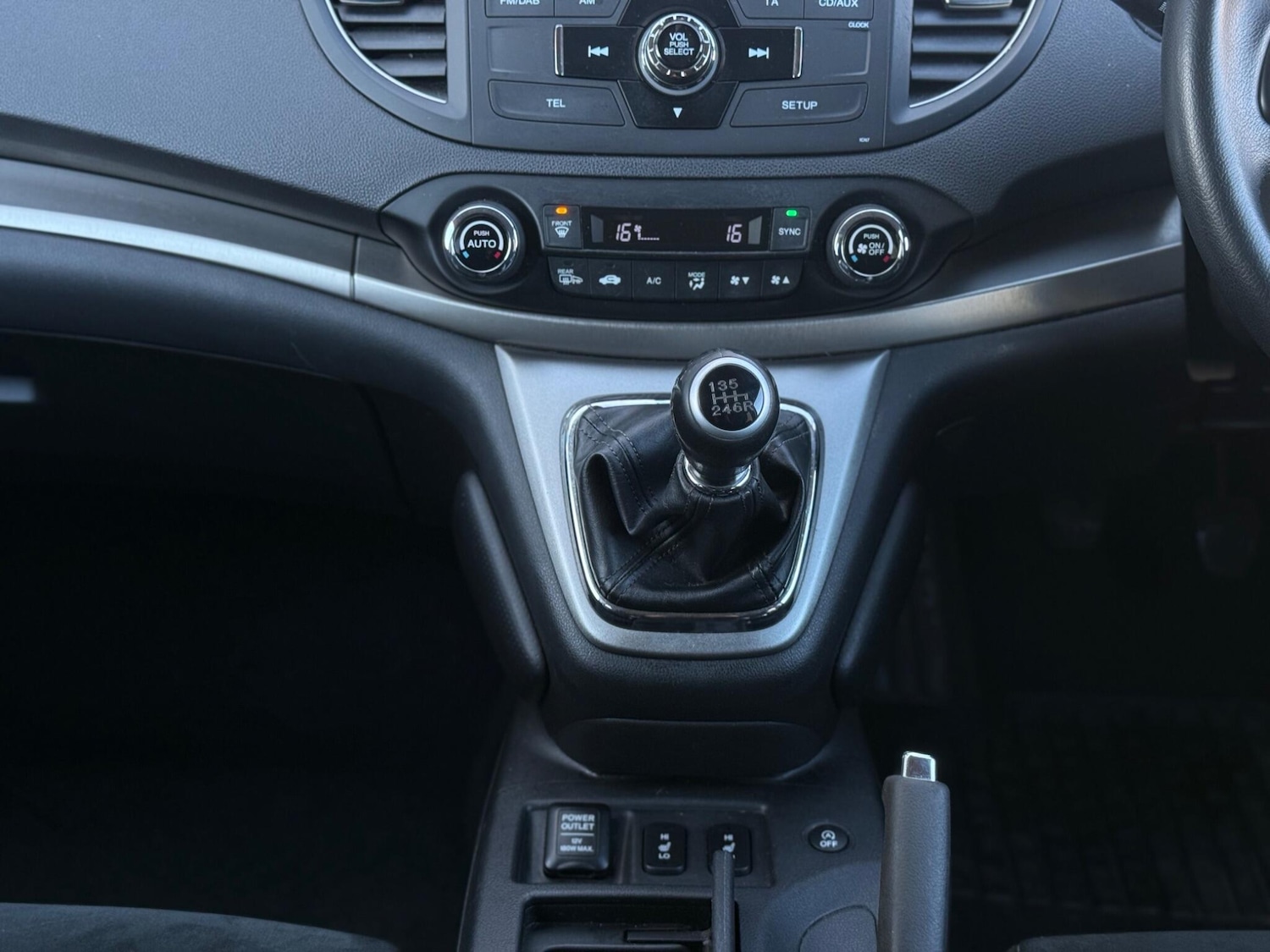 Used Honda CR-V 2015 for sale - 77331137: Photo 45