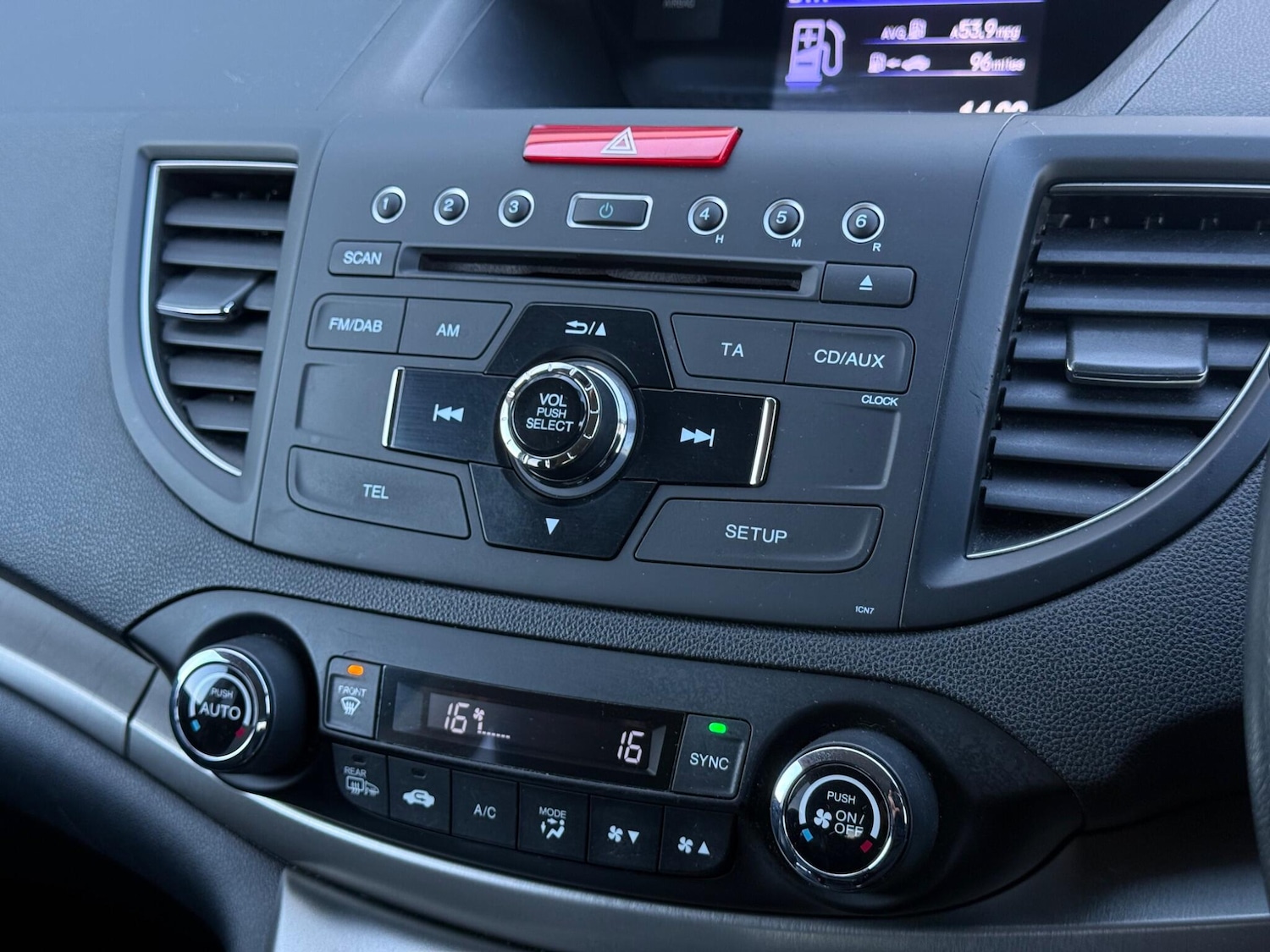 Used Honda CR-V 2015 for sale - 77331137: Photo 67