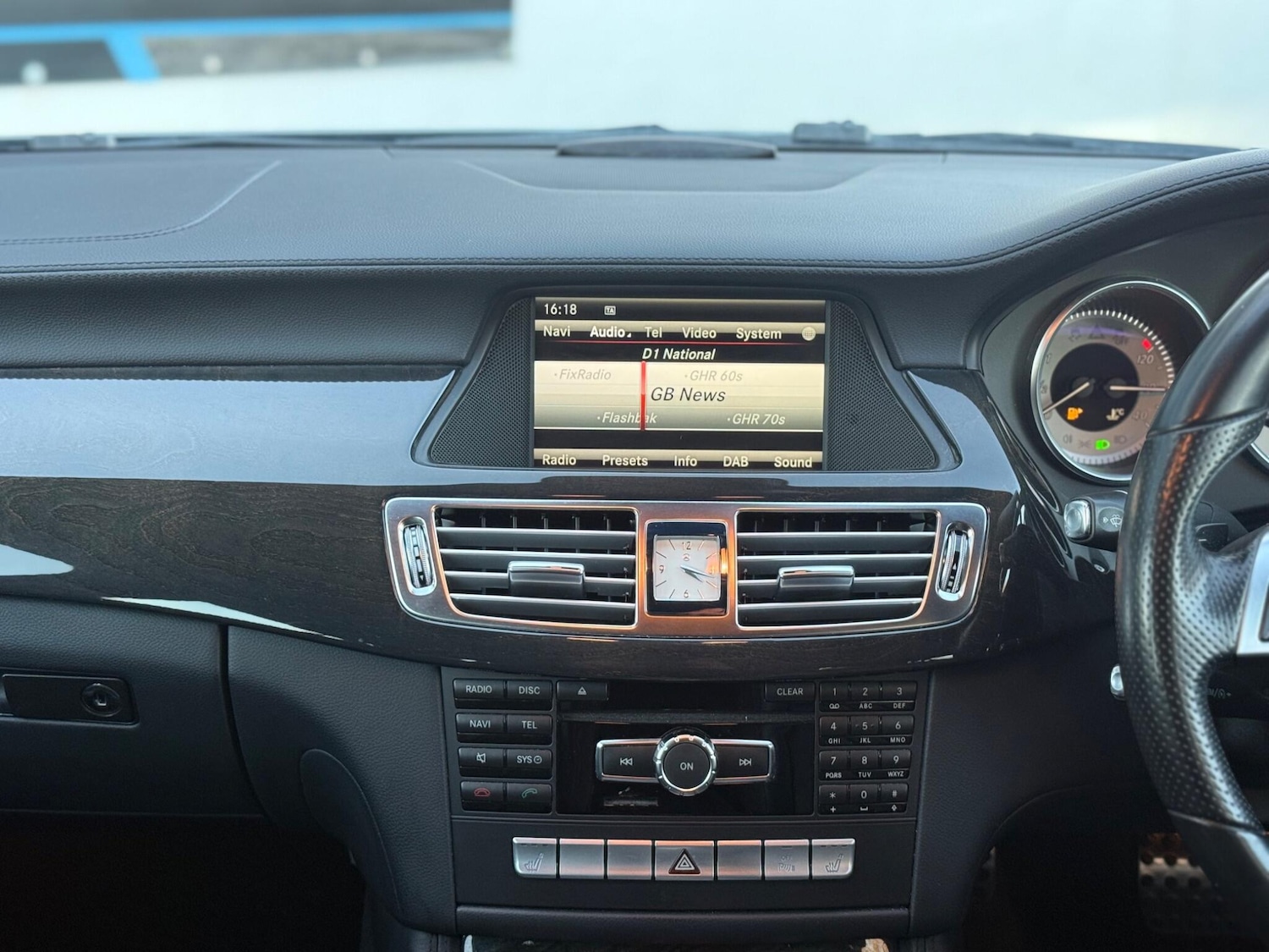 Used Mercedes-Benz CLS 2012 for sale - 76801053: Photo 36