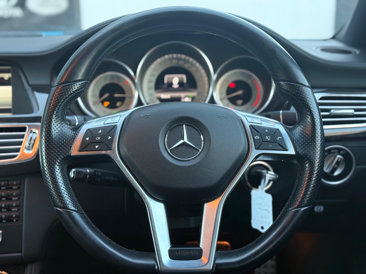 Used Mercedes-Benz CLS 2012 for sale - 76801053: Photo 38