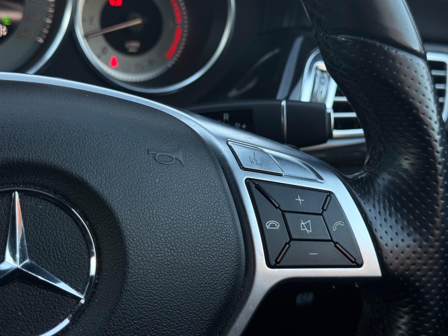 Used Mercedes-Benz CLS 2012 for sale - 76801053: Photo 48