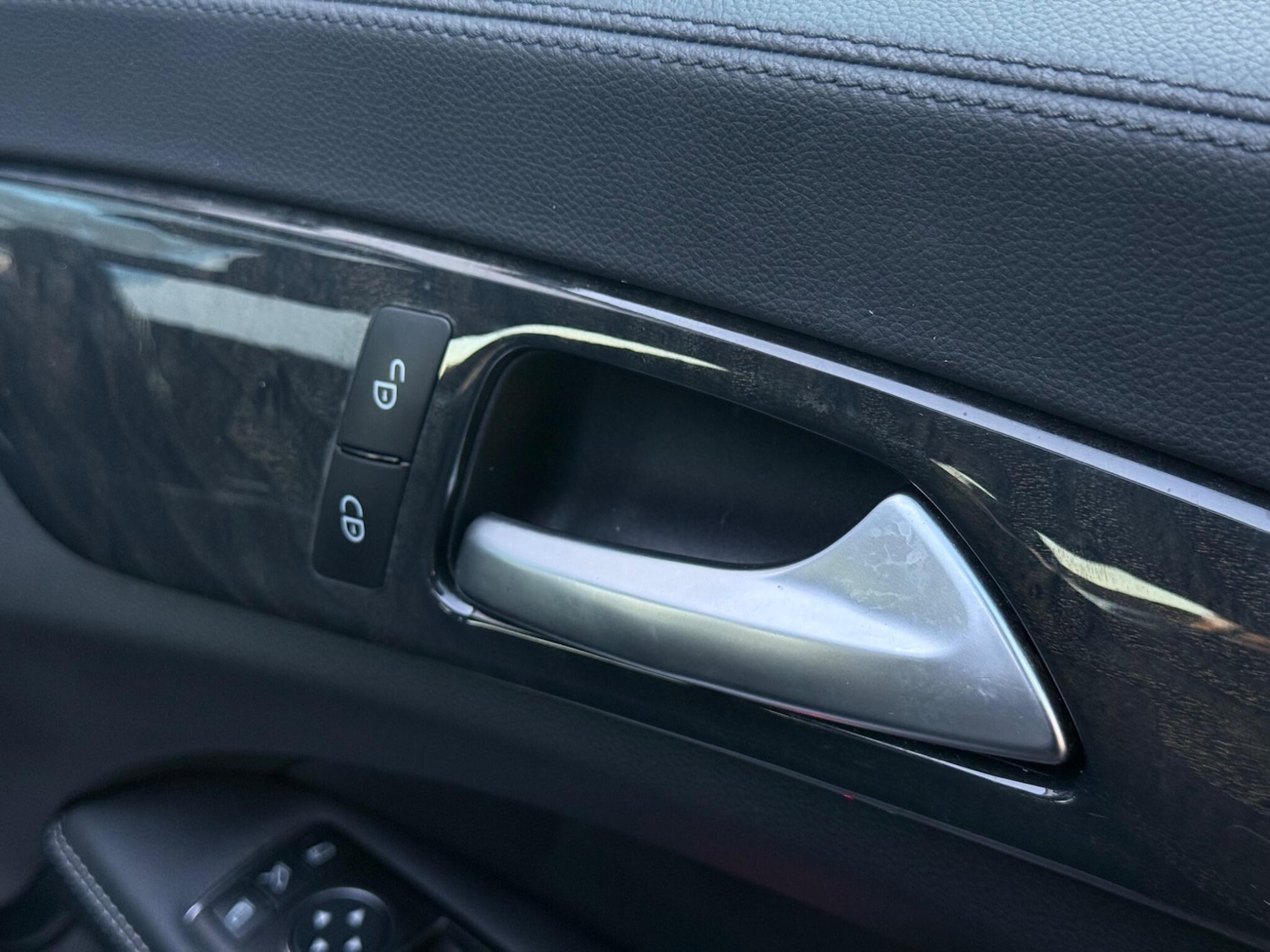 Used Mercedes-Benz CLS 2012 for sale - 76801053: Photo 56