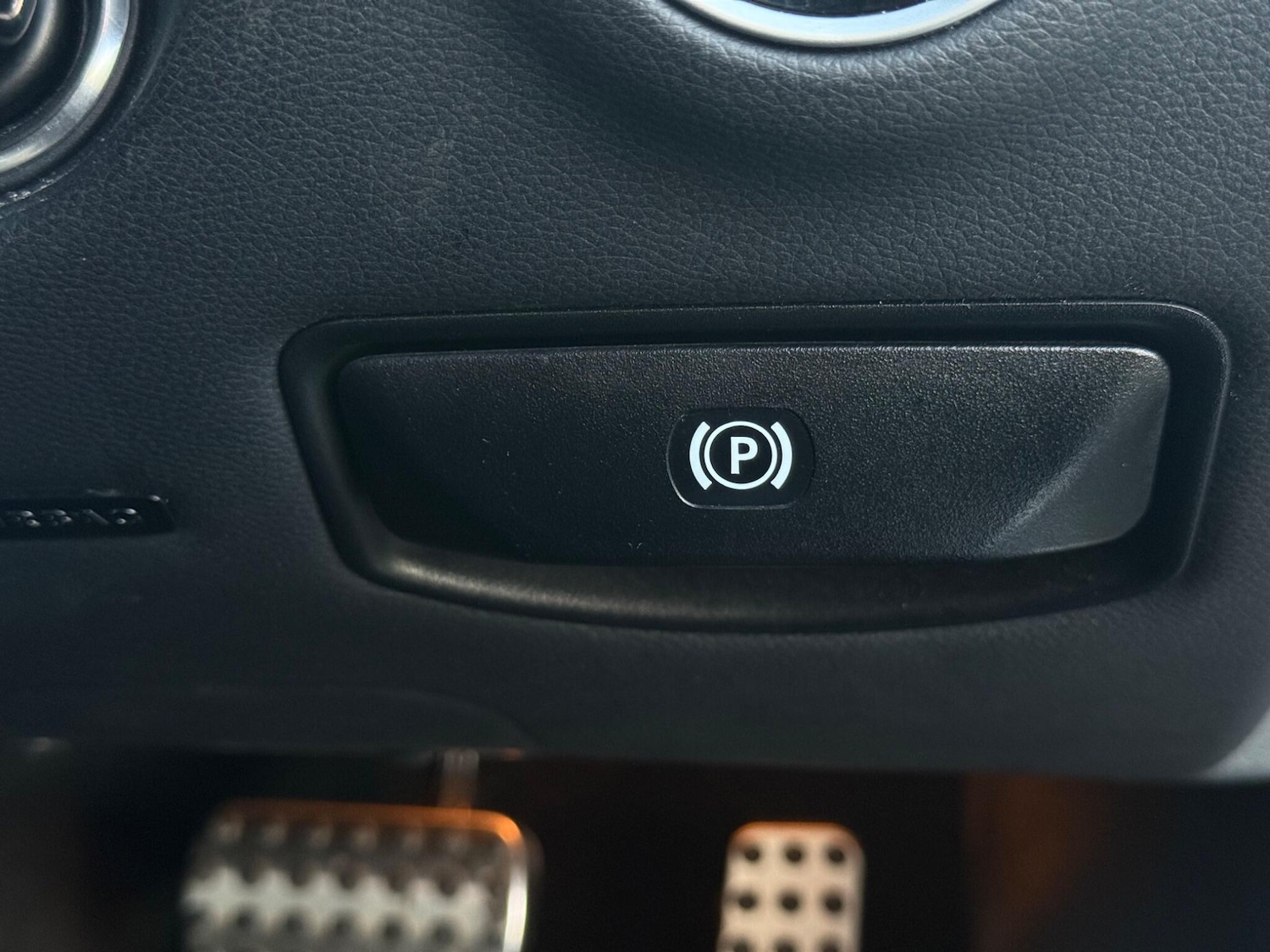 Used Mercedes-Benz CLS 2012 for sale - 76801053: Photo 59