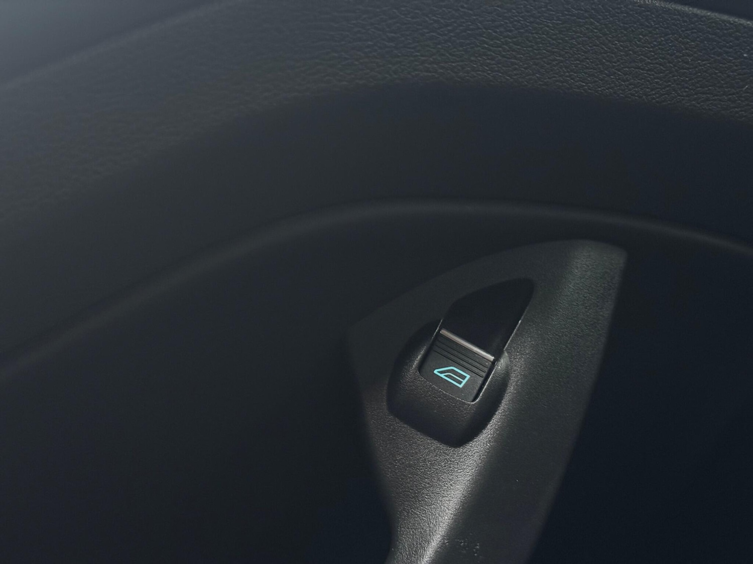 Used Ford Kuga 2017 for sale - 76886737: Photo 40