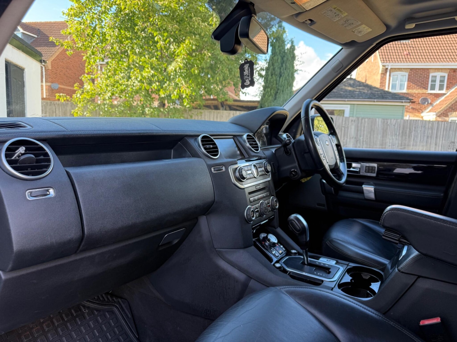 Used Land Rover Discovery 4 2011 for sale - 76299492: Photo 31