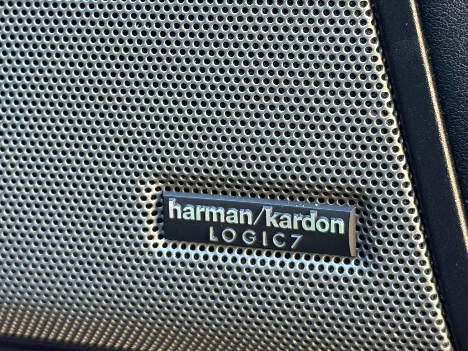 Used Land Rover Discovery 4 2011 for sale - 76299492: Photo 37