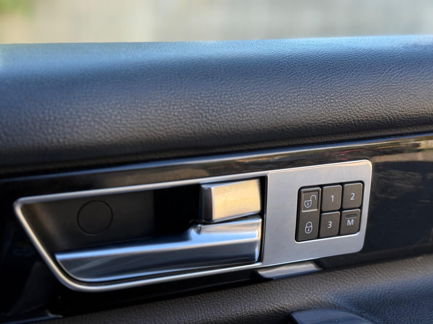 Used Land Rover Discovery 4 2011 for sale - 76299492: Photo 38