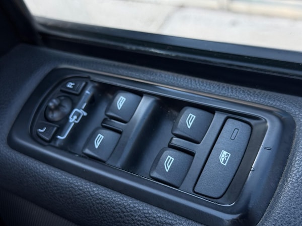 Used Land Rover Discovery 4 2011 for sale - 76299492: Photo 42